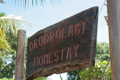 Drodrolagi signage